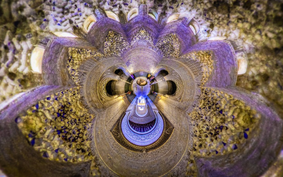 Alhambra_Inside fountaine